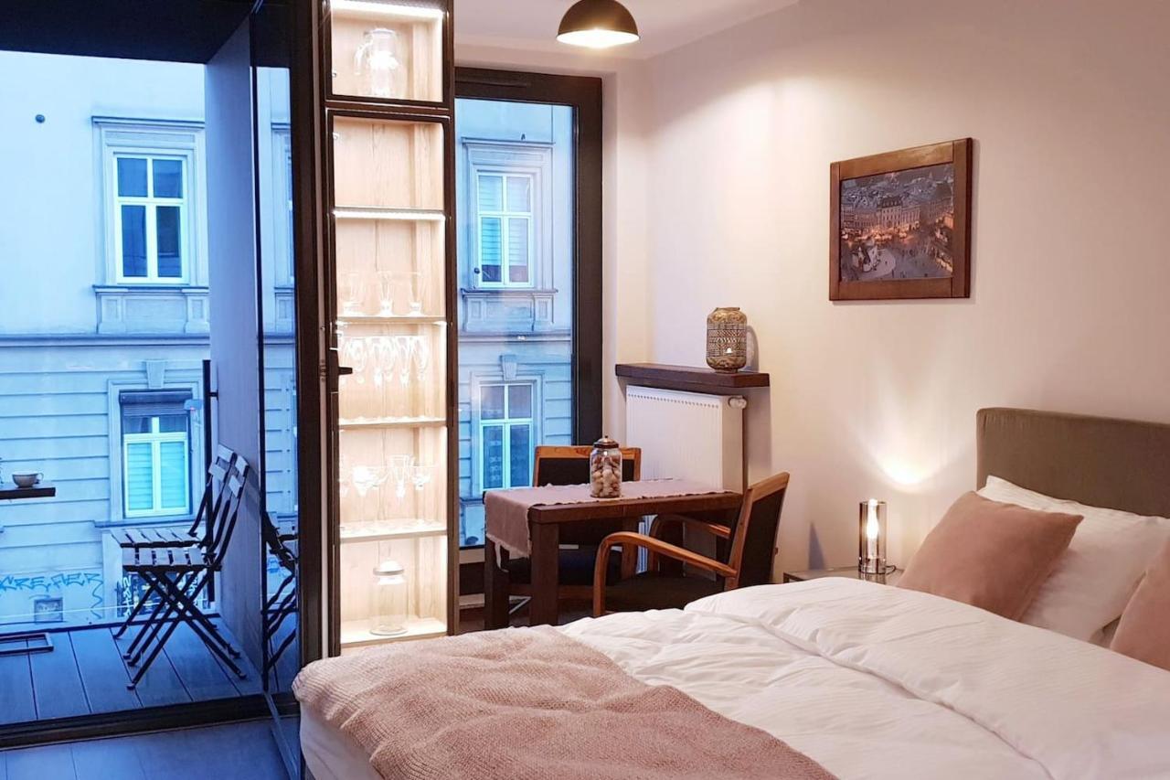 Boutique 108 - Old City, Luxury Apt. With A Garage Krasków Εξωτερικό φωτογραφία